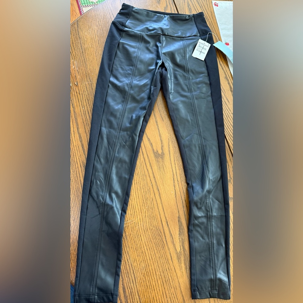 NWT ZELLA black high waisted Leggings  Size XS